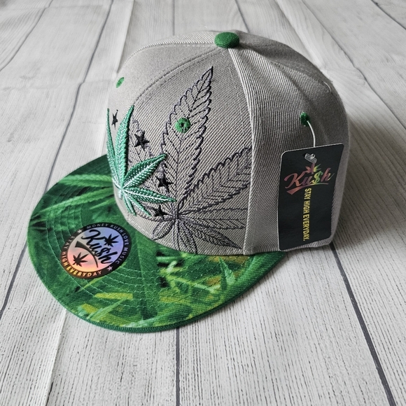 Green and Gray Kush Snapback - Picture 4 of 9